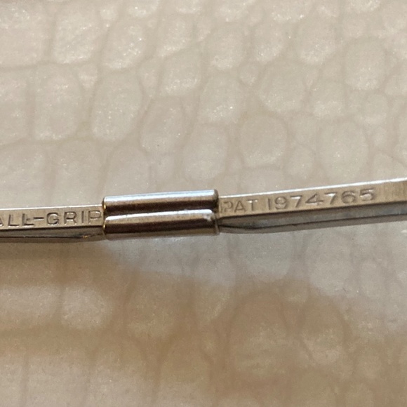 Vintage 1934  collar bar Ball-Grip  Patent #1974765  Excellent Condition. - Picture 7 of 9